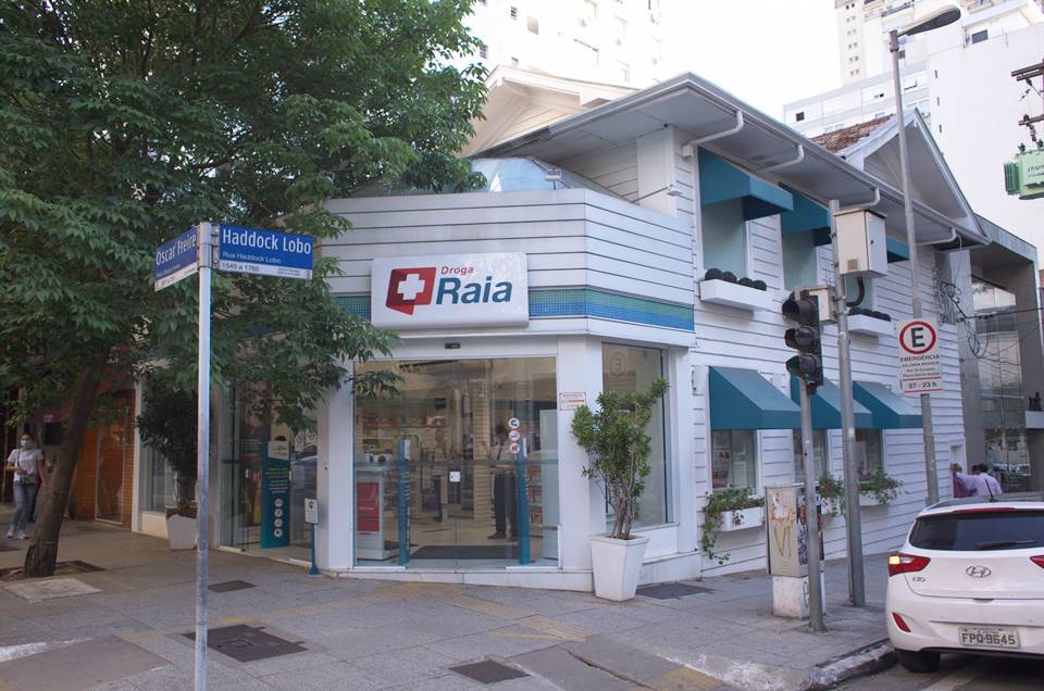 Fachada de Raia